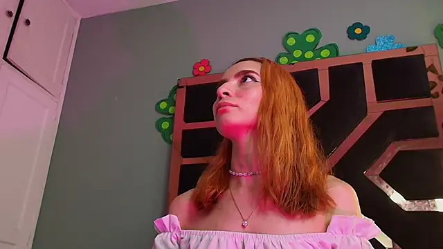 Justmia69's Webcam Show
