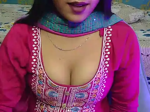 Hey-kashvi's Webcam Show
