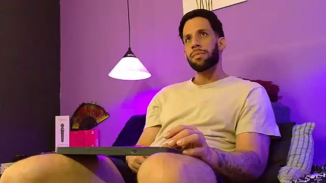 Karim_mansur's Webcam Show