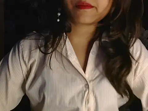 sassy_slut_69 现场性爱视讯表演