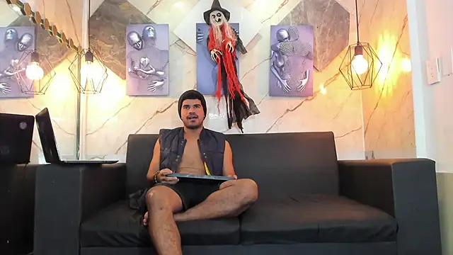 Latins_on_fire's Webcam Show