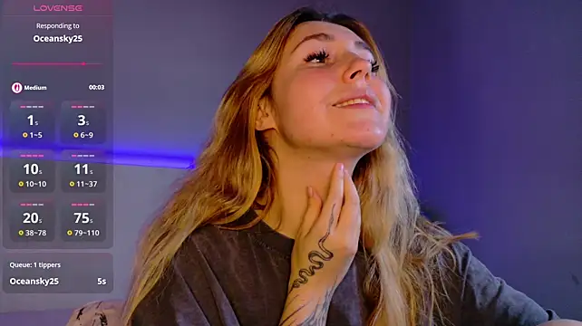 LunaXBaddie's Live XXX Chat