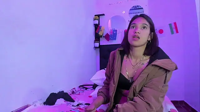 sapphire_brown20's Live XXX Chat