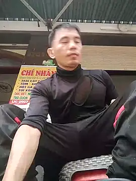 traiwe06 现场性爱视讯表演