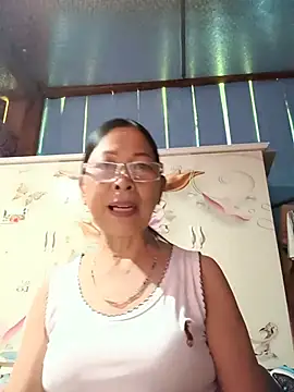 Sky-rain98's Webcam Show