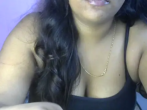 QUEEN-OF-QUEEN's Live XXX Chat