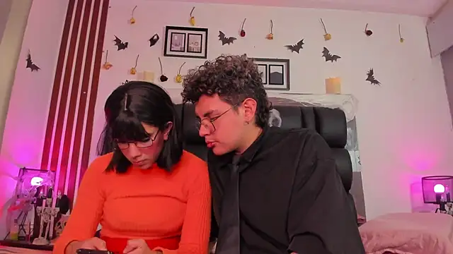 dalhia_and_hades' Webcam Show