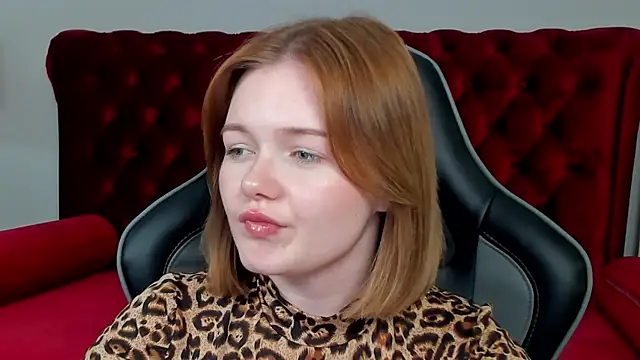 ElinaVale's Live XXX Chat
