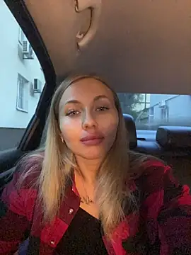 Blueeyed_Angel 现场性爱视讯表演
