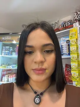 Bella-Ferrer's Live XXX Chat
