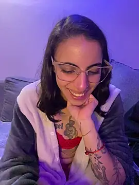 Poison_Ivy_29's Live XXX Chat