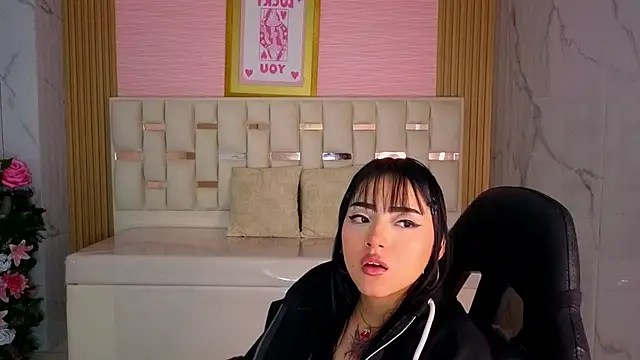 veronicaa_s' Live XXX Chat