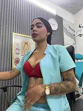 daniela-sexy's Webcam Show