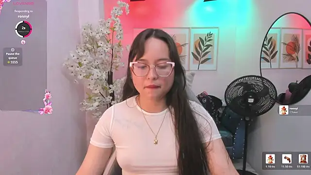 Shady_bug's Live XXX Chat