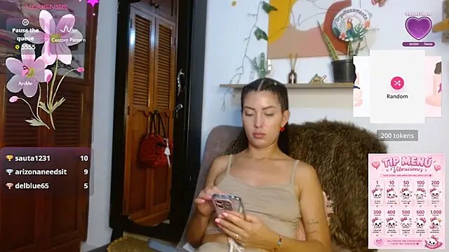 ivanna_dl's Live XXX Chat