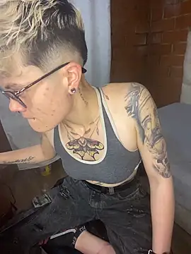 Megan-c's Live XXX Chat