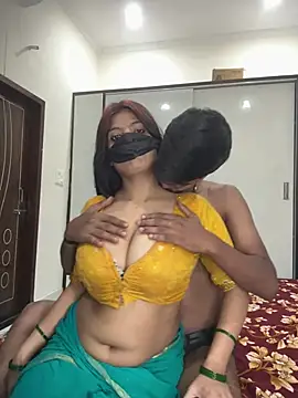 Love-Birdss' Webcam Show
