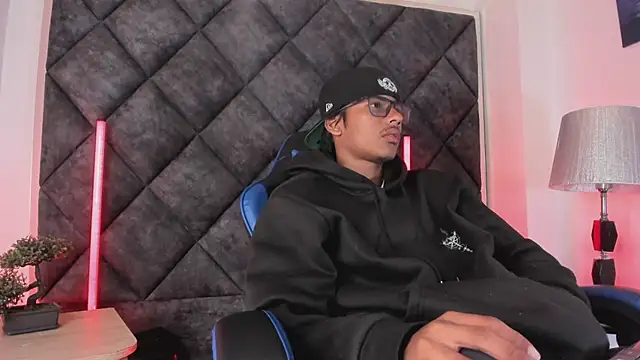 LiamKron's Webcam Show