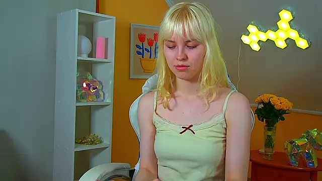 HannahHollis' Live XXX Chat