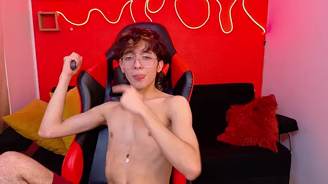 Twink_Sebas7's Webcam Show