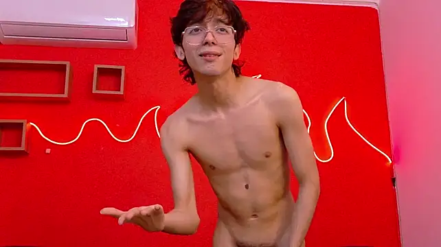 Twink_Sebas7's Webcam Show