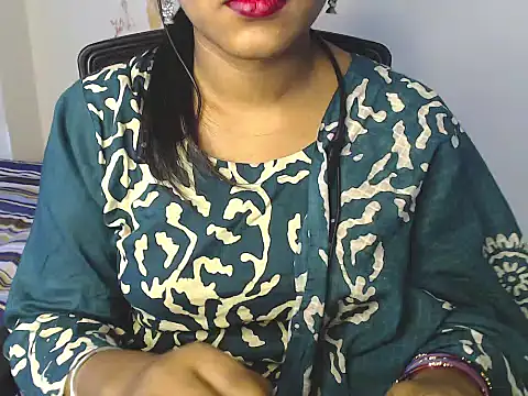 SpicyHoneey's Webcam Show