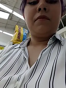 AliceScoot_'s Live XXX Chat