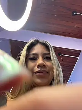 Kimmiebellarie's Live XXX Chat