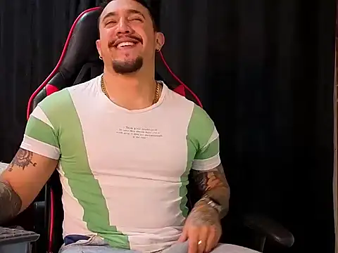 Massimo_777's Webcam Show
