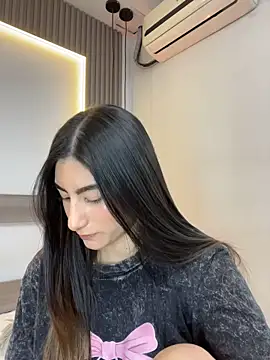 evelyn_hills' Live XXX Chat