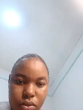 uganda-2's Live XXX Chat