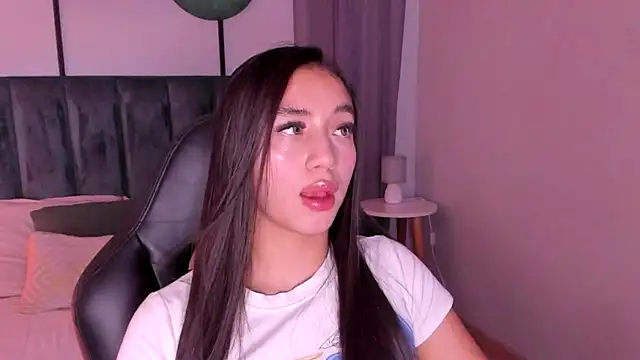 megann_blaze's Live XXX Chat