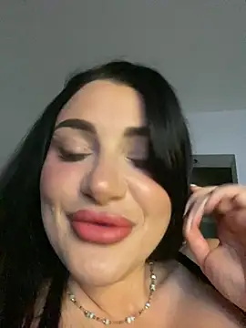 AylaSparkk 现场性爱视讯表演