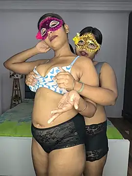 Kayra_queenx's Webcam Show