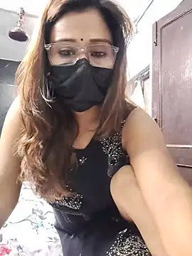 hot_laxmi2's Webcam Show
