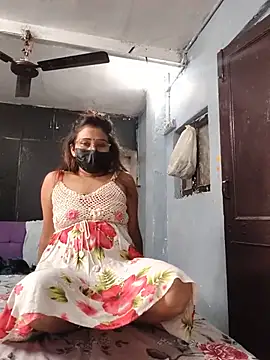 hot_laxmi2's Webcam Show