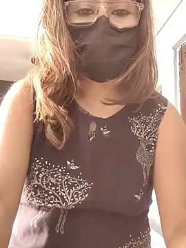 hot_laxmi2's Webcam Show