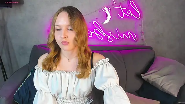 Emmaa_Kimm 现场性爱视讯表演