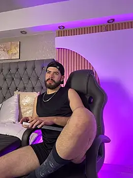 DomBoy_ 现场性爱视讯表演