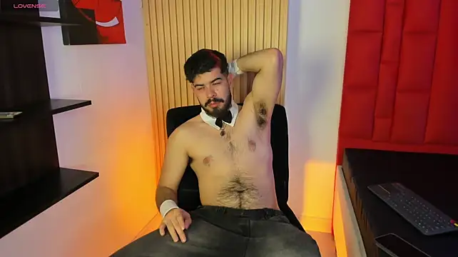 DomBoy_'s Live XXX Chat