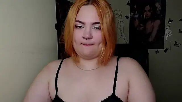 RinaRiii's Webcam Show
