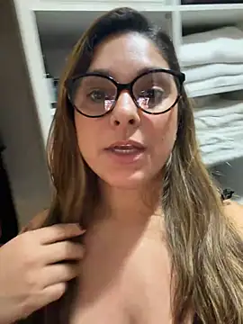 Mariiii_morena's Webcam Show