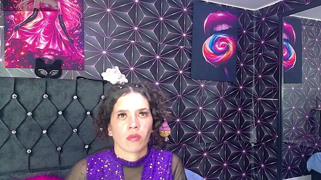 Sharlotshh's Webcam Show