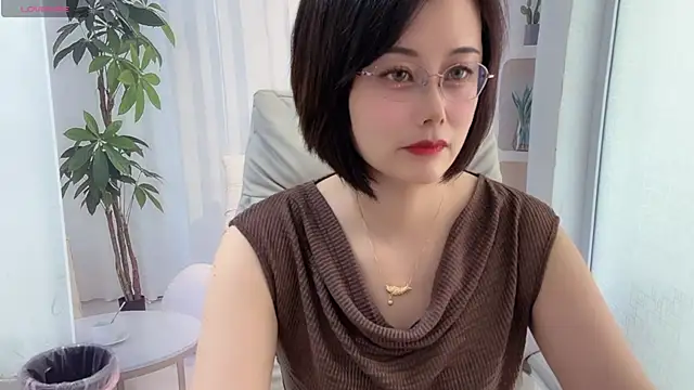 Naomi_Z 现场性爱视讯表演