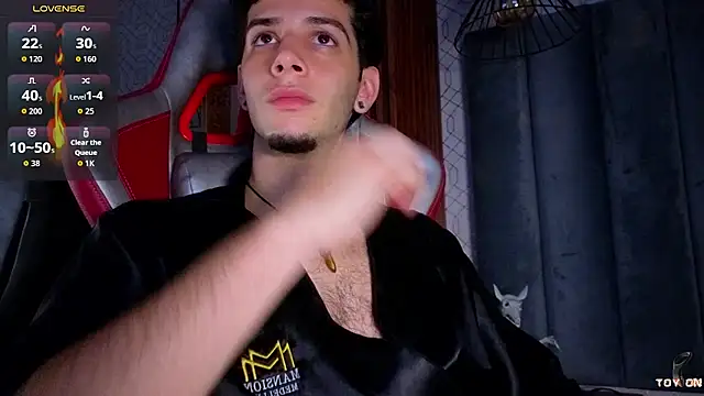 isaacblaze_'s Webcam Show