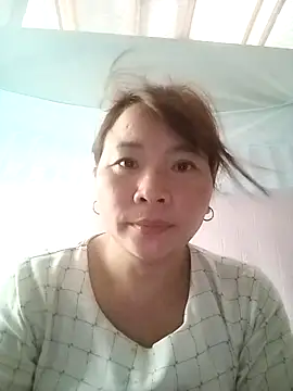 Cumhots111 现场性爱视讯表演