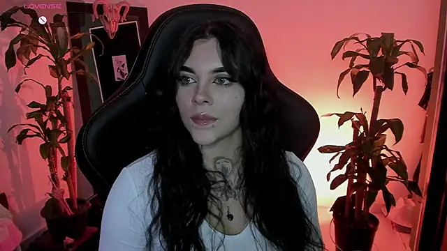 MissCharlottte_18's Live XXX Chat
