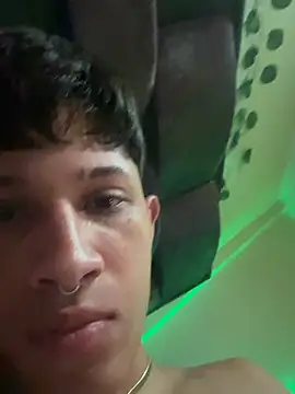 adam_lovee 现场性爱视讯表演