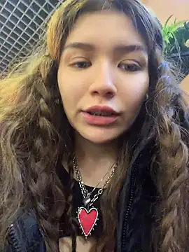 FlashTitsRoyal's Webcam Show