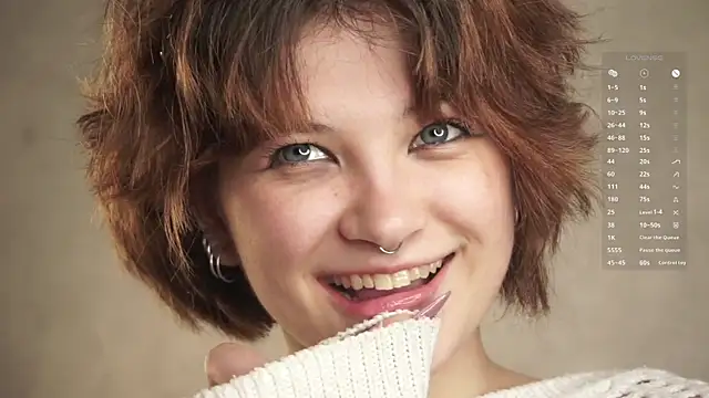 AlesiaPeasel's Live XXX Chat